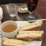 喫茶室ルノアール - 