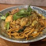 大衆中遊華食堂 八戒 - ホルモン炒麺