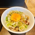 らぁ麺や 嶋 - 炙り叉焼ごはん450円