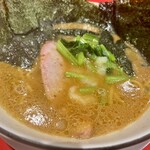 家系ラーメン 王道家直系 修 - 