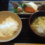 御料理ふじ居 - 新米の土鍋ご飯