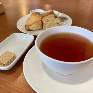 紅茶カフェ プラクリティ_0