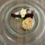 IL PLANETARIO - トルタ・ディ・チョッコラータ
      　紅茶のジェラート／生ベルガモット