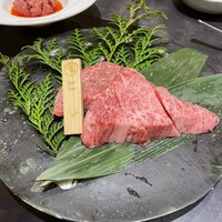 飛騨牛一頭家 馬喰一代 長良本家 - 
