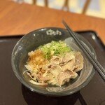 はなまるうどん - 料理写真:３種薬味豚しゃぶうどん
