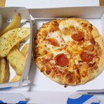 ドミノピザ - 料理写真:「ピザ弁当」マルゲリータ