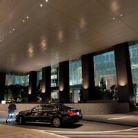 est - 駐車場