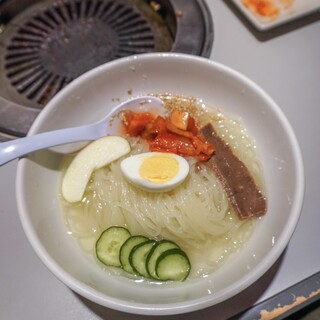 ぐうぐう亭 - 料理写真:冷麺