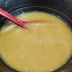 ラーメン 杉田家 - 塩分気にして完飲できず…