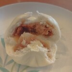 LAUNA - 角煮饅頭！餡がみっちり