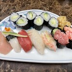 金太郎寿し - 料理写真: