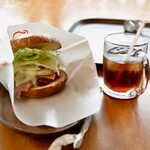 バーガーミュージアム 佐世保バーガー本店 - 