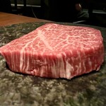 和牛焼肉やくにく 徹 - 鹿児島黒牛 シャトーブリアン