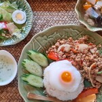 ボァトゥン - ガパオセット