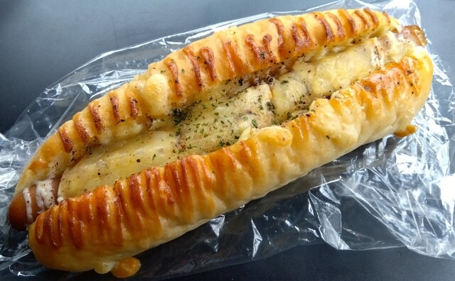 ベーカリー ポム ド ジャルダン（bakery pomme de jardin） - 高畠（パン）の写真