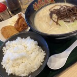 情熱食堂 - ランチＦ（豚骨）