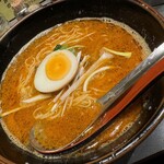 松富 - 松富風担々麺（880円）