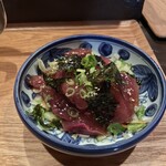 ちょこっと - ビンチョウマグロの漬け