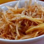 まりぼ - ネギ別盛り 千切りと斜め細切り