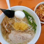 まりぼ - 白雪のように積もった背脂