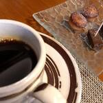 リュイソー - コーヒーとフィナンシェ・生チョコ