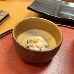 千鳥寿し - 先付け（ヤリイカ生姜乗せ）