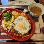 生春巻き＆アジアンごはん ティンカー - ナシゴレンランチ