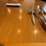 メゾンサカ - 大きなテーブル