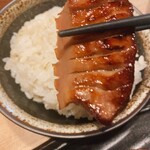 牛たん炭火焼 仁 盛岡分店 - 牛タン、厚い