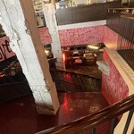 Bill's Bar & Burger - 階段で２階へ