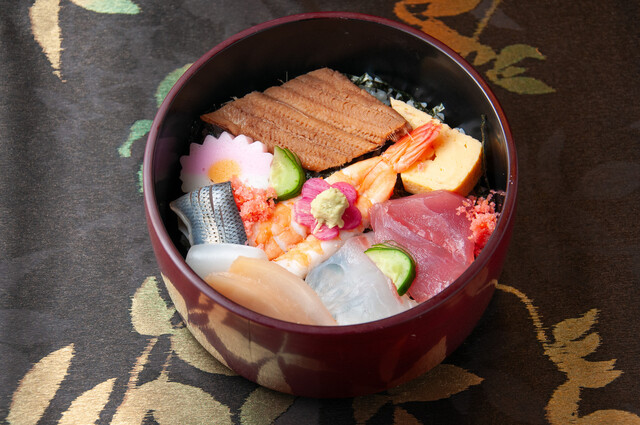 Yoshino Sushi photo 2