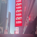 CARMINE'S  - ブロードウェイのすぐ側です