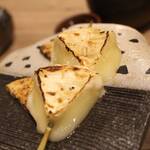 鶏処 藤 - 料理写真:燻製マンベール串