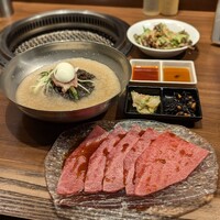 焼肉冷麺 ユッチャン 北新地店 - 