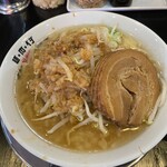 メガ豚チョップ - ラーメン、野菜普通、アブラましまし