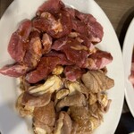 大川食堂 - ハラミとホルモン