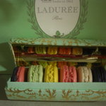 ラデュレ サロン・ド・テ 銀座三越店 - 