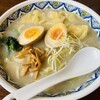 揚州商人 - プレミアムエビワンタン麺