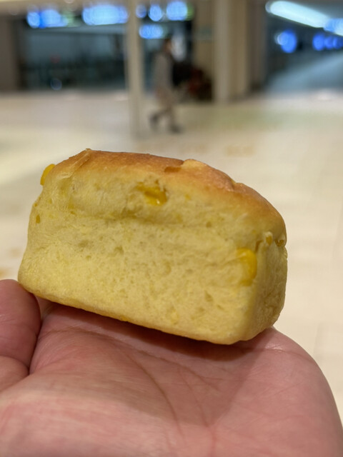 購入困難のコーンパンをGET!!めちゃ美味しい！』by 食いだおれリーマン