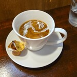 キッチン ブルー グローブ - ホワイトコーヒーへ