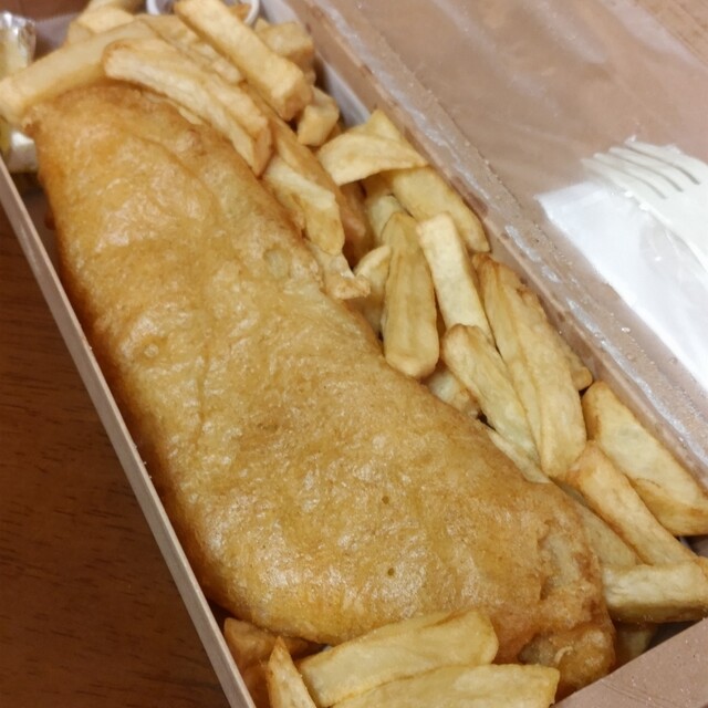 フィッシュ&チップス ウミネコ - 函館（コロッケ）