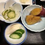 よろずや - '24/10/18 小鉢２品＋糠漬け