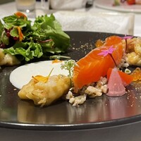 代官山ASO チェレステ 日本橋店 - 信州サーモンのマリネ、香り米のサラダ、ヨーグルトのソース