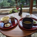 割烹旅館 湯の花荘 - 料理写真:ウェルカム抹茶＆饅頭♪
