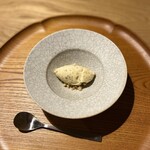 中華 大しげ - 干し無花果と紹興酒のアイス。食感も良いけど、何より美味しい。