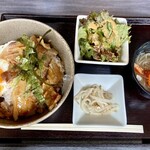 デジ家 - 日替わり焼肉丼