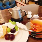 パルファン - ケーキと紅茶