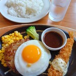 ココス - 料理写真:コンボランチ、869円。ハンバーグ増量、＋110円