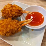 横浜大飯店 - 蟹爪の揚げ物