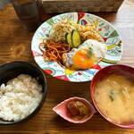 山崎ウラロジ食堂 - 料理写真: